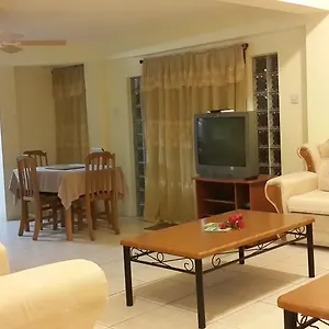 jerrydons-apartment.comcaribbean.com/